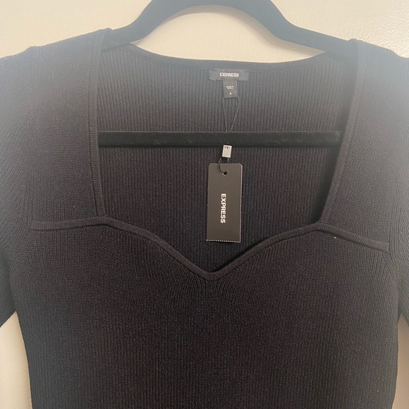 EXPRESS 🖤 Ribbed Sweetheart Neckline Long Sleeve Sweater - Picture 5 of 8